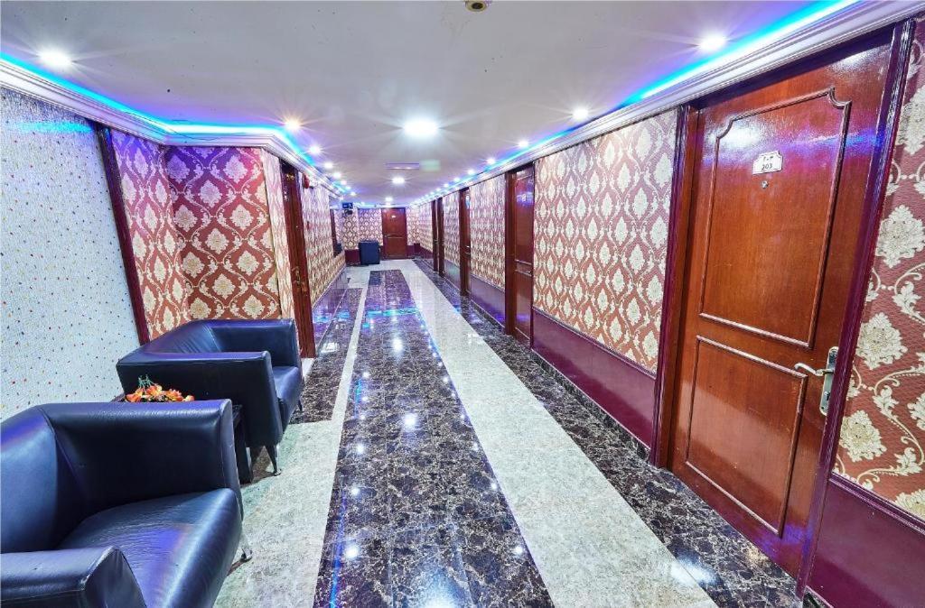 West Hotel Dubai Esterno foto